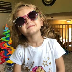 Meet your Posher, Stacy